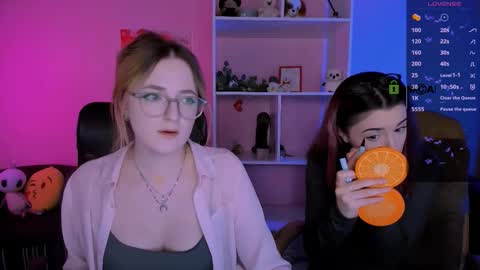 Snapshot of luna_berryy chatting on September 24, 2025, 12:52 pm luna_berryy online show from September 24, 2025, 12:52 pm