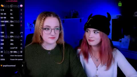 Snapshot of luna_berryy chatting on October 3, 2025, 7:22 pm luna_berryy online show from October 3, 2025, 7:22 pm