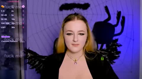 Snapshot of luna_berryy chatting on October 20, 2025, 7:14 pm luna_berryy online show from October 20, 2025, 7:14 pm