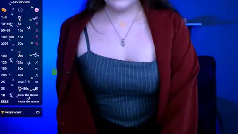 Snapshot of luna_berryy chatting on November 21, 2025, 9:13 pm luna_berryy online show from November 21, 2025, 9:13 pm