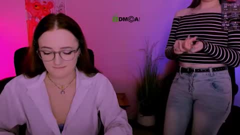 luna_berryy online show from February 2, 2026, 7:56 pm