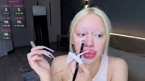 luna_beverly online show from July 22, 2026, 8:22 pm