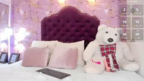 Luna Bloom online show from June 23, 2026, 4:10 am