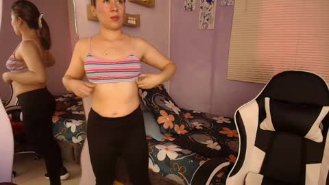 luna_desiree online show from April 20, 2026, 7:48 pm