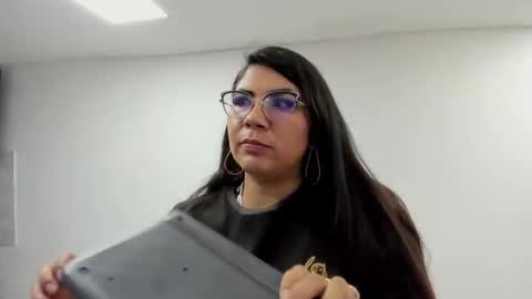 luna  online show from October 26, 2025, 11:05 am