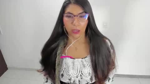 luna  online show from March 25, 2026, 11:16 am