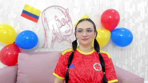 Snapshot of luna_ferrer1 chatting on June 27, 2026, 12:44 pm luna_ferrer1 online show from June 27, 2026, 12:44 pm