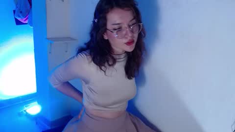 luna_hazard online show from September 24, 2025, 1:36 pm