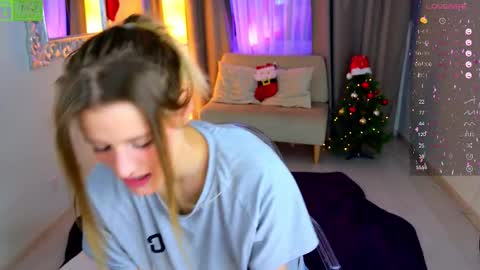 Luna online show from December 20, 2025, 8:32 am