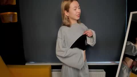 Snapshot of luna_helles chatting on February 21, 2026, 5:52 am Elizabeth online show from February 21, 2026, 5:52 am