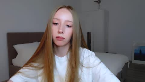 Luna online show from January 25, 2025, 8:00 pm