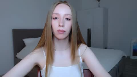 Luna online show from February 17, 2025, 6:59 pm