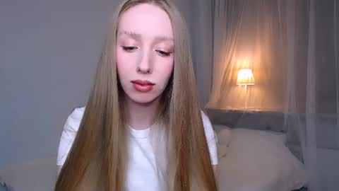 Luna online show from July 23, 2026, 9:13 pm