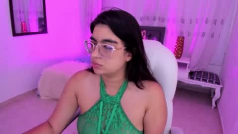 Luna online show from January 6, 2026, 11:25 am