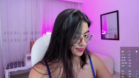 Luna online show from June 5, 2026, 7:52 pm