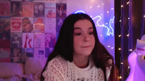Snapshot of luna_limerence chatting on May 7, 2026, 4:18 am luna_limerence online show from May 7, 2026, 4:18 am