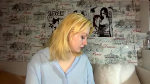 Luna online show from April 10, 2026, 8:46 pm