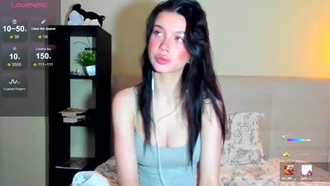 Snapshot of luna_lips chatting on June 25, 2026, 11:20 pm Hi everyone my name is Tina online show from June 25, 2026, 11:20 pm