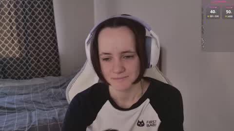 luna_loveeee online show from April 17, 2026, 5:10 am