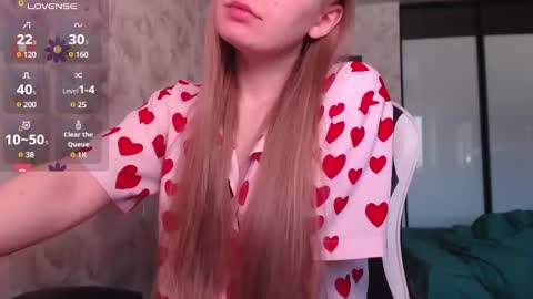 Luna online show from February 6, 2025, 7:56 am