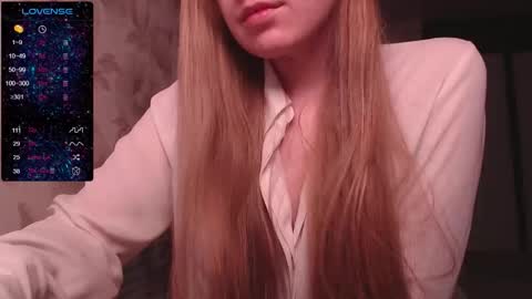 Luna online show from September 17, 2025, 2:30 pm