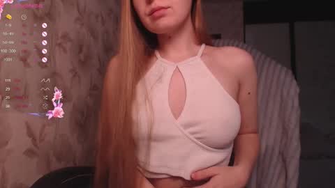 Luna online show from November 2, 2025, 5:43 am