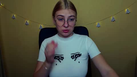 Luna online show from December 7, 2024, 9:06 am