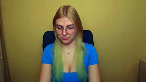 Luna online show from January 25, 2025, 11:44 am