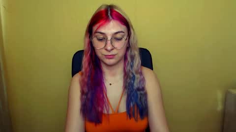 Luna online show from February 25, 2025, 12:24 pm