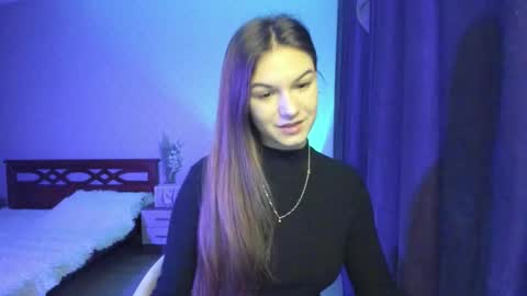 Luna online show from December 5, 2025, 4:32 am