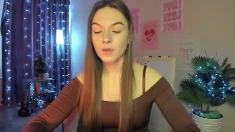 luna_lust_211 online show from March 7, 2026, 4:09 am