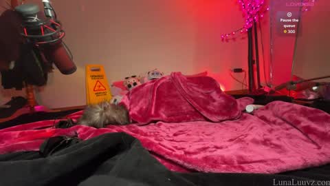 Luna Luuvz online show from February 24, 2026, 3:37 am