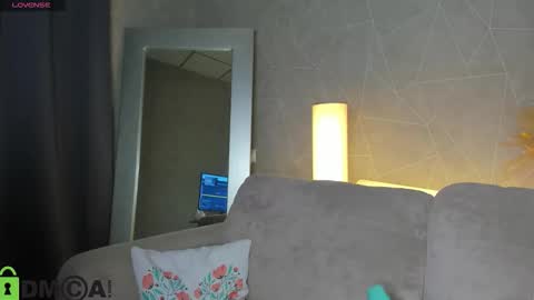 Snapshot of luna_mee chatting on February 11, 2026, 7:35 am Adele online show from February 11, 2026, 7:35 am