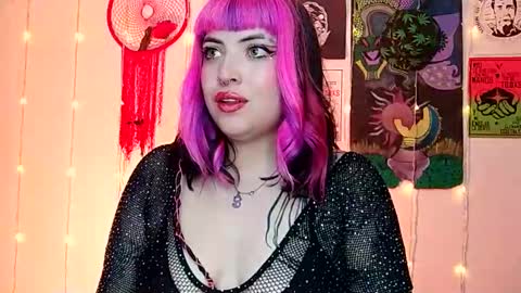 MISS LUNA  online show from January 13, 2025, 3:23 am