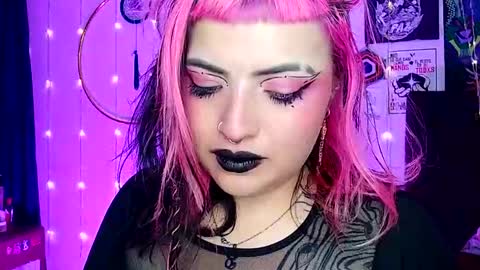 MISS LUNA  online show from February 3, 2025, 6:56 am