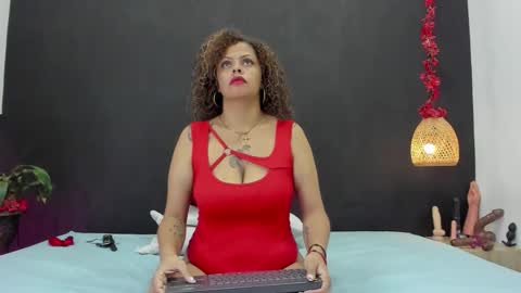 Luna online show from January 5, 2026, 8:12 pm