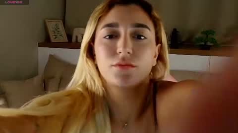 Luna online show from June 15, 2026, 8:44 pm