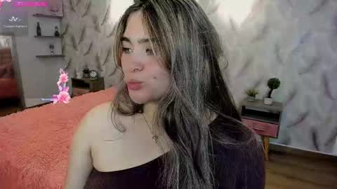  Luna online show from September 24, 2025, 4:27 am