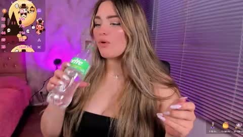  Luna online show from October 22, 2025, 4:02 am