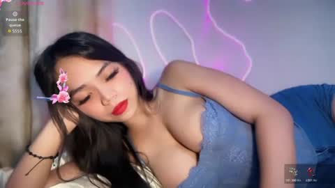 Snapshot of luna_whitedoll chatting on July 25, 2026, 9:18 am luna_whitedoll online show from July 25, 2026, 9:18 am