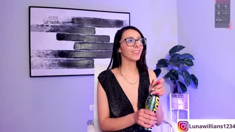 luna online show from February 3, 2025, 11:20 am