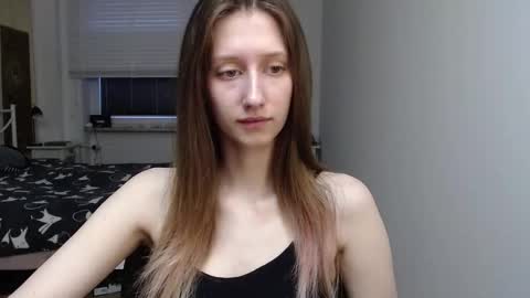 L U N A  online show from February 10, 2026, 6:50 am