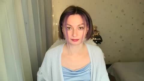 Snapshot of lunaa_bluee chatting on April 23, 2026, 9:39 pm lunaa_bluee online show from April 23, 2026, 9:39 pm
