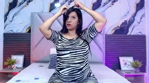 Lunaa rossee  online show from April 11, 2026, 7:51 pm