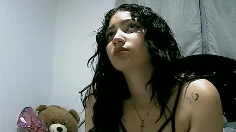 lunaa_sub online show from February 26, 2025, 3:42 am