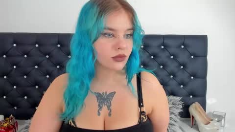 Luna online show from April 25, 2026, 1:41 pm