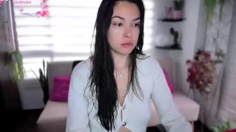 Luna online show from September 27, 2025, 8:47 pm