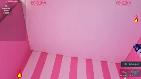 Snapshot of lunagudis chatting on June 3, 2026, 1:14 pm lunagudis online show from June 3, 2026, 1:14 pm