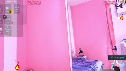 Snapshot of lunagudis chatting on June 5, 2026, 3:51 pm lunagudis online show from June 5, 2026, 3:51 pm