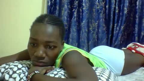 lunah_kitty online show from April 7, 2026, 4:57 am